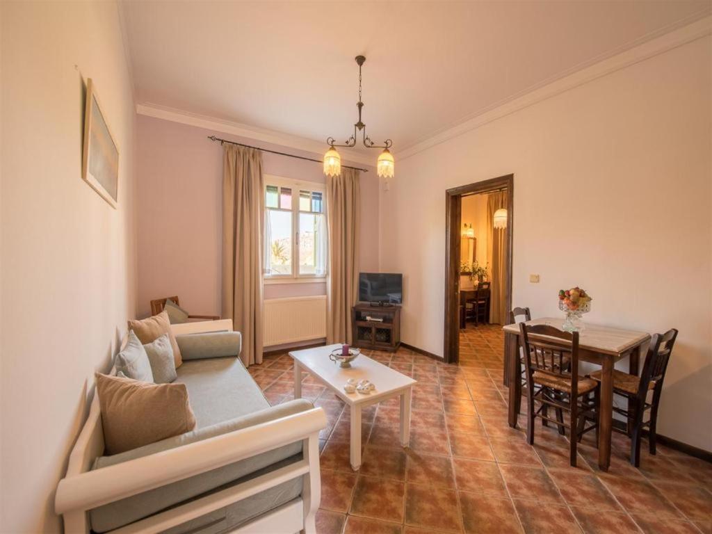 Moongarden Aparthotel Μήθυμνα Εξωτερικό φωτογραφία